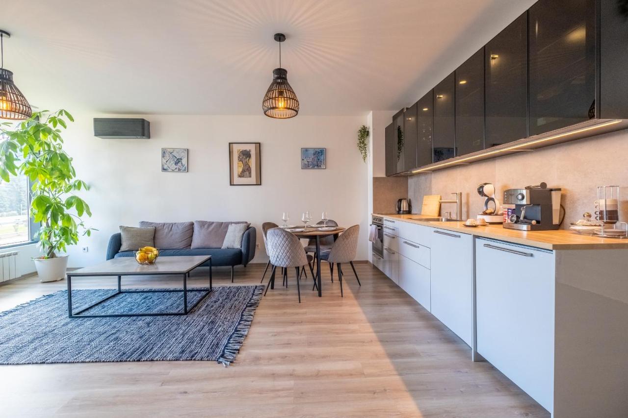 Arcadia Apartment, Park And Parking София Екстериор снимка